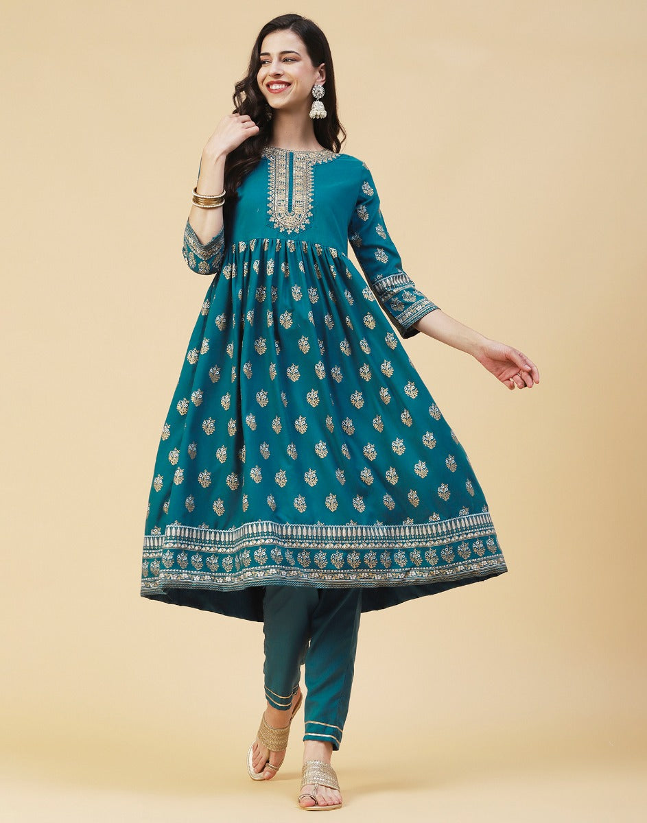 Silk Kurtis S Kurtas Sets Suits Dupatta - Buy Silk Kurtis S Kurtas Sets  Suits Dupatta online in India